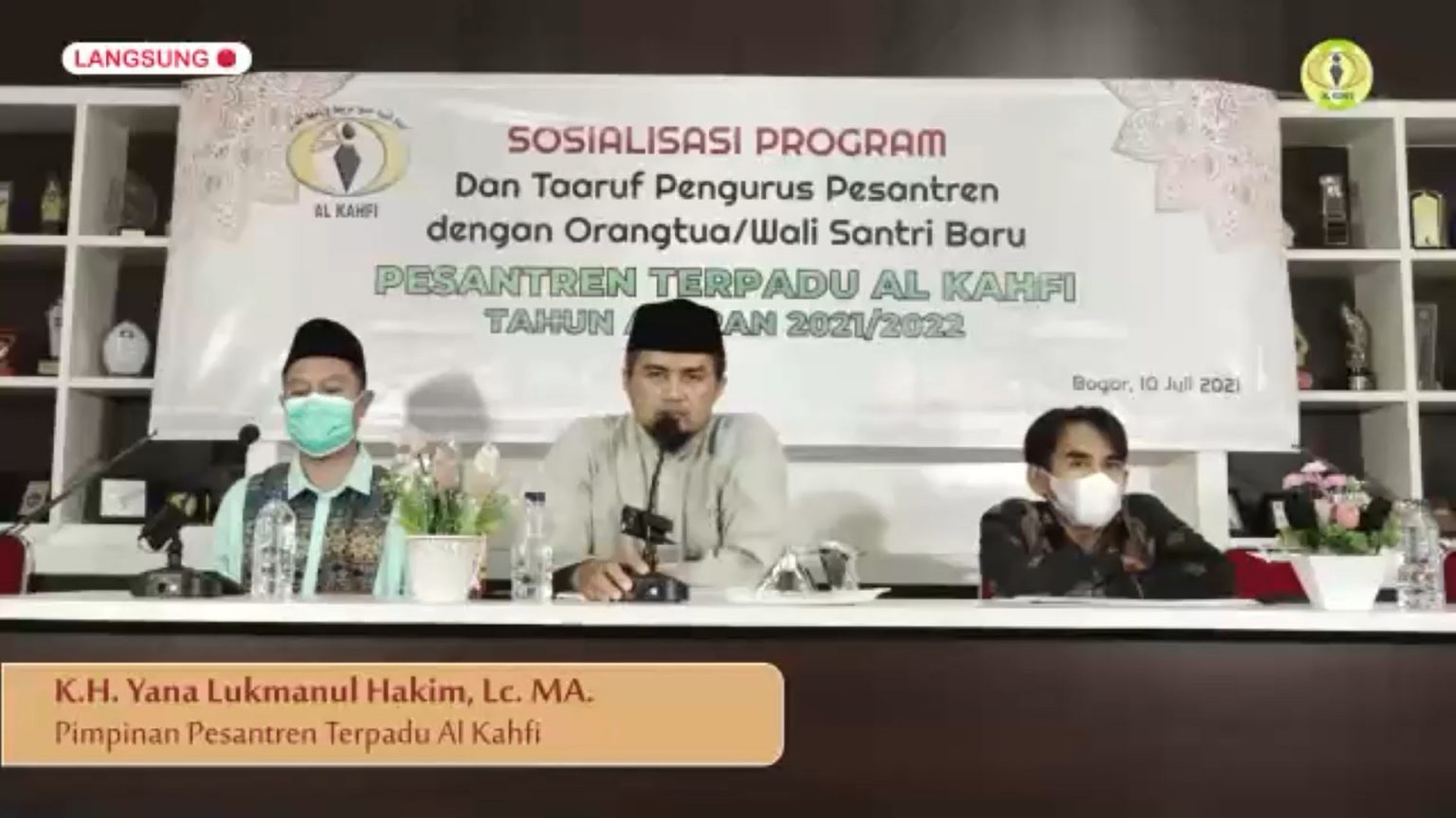 Sosialisasi Program dan Taaruf Pengurus Pesantren dengan